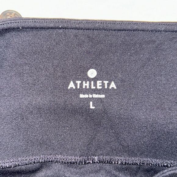 Athleta L 24” Black Ivory Floral Mesh Cropped Workout Leggings with Pockets - Picture 12 of 15